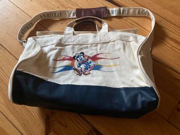Mickey mouse weekendtas  beschikbaar voor biedingen