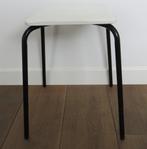 Retro kruk met zwarte poten 46cm hoog, Ophalen of Verzenden, Zo goed als nieuw, Hout