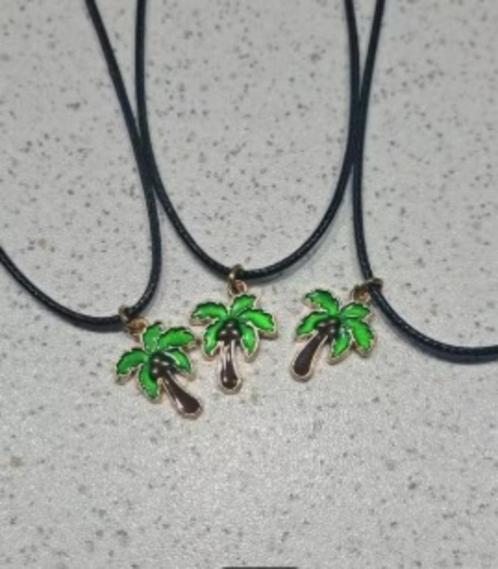 Mooie palmboom kettingen "nieuw", Sieraden, Tassen en Uiterlijk, Kettingen, Nieuw, Zilver, Met hanger, Ophalen of Verzenden