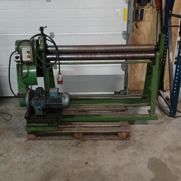 Rollenwals elektrisch 1200mm beschikbaar voor biedingen