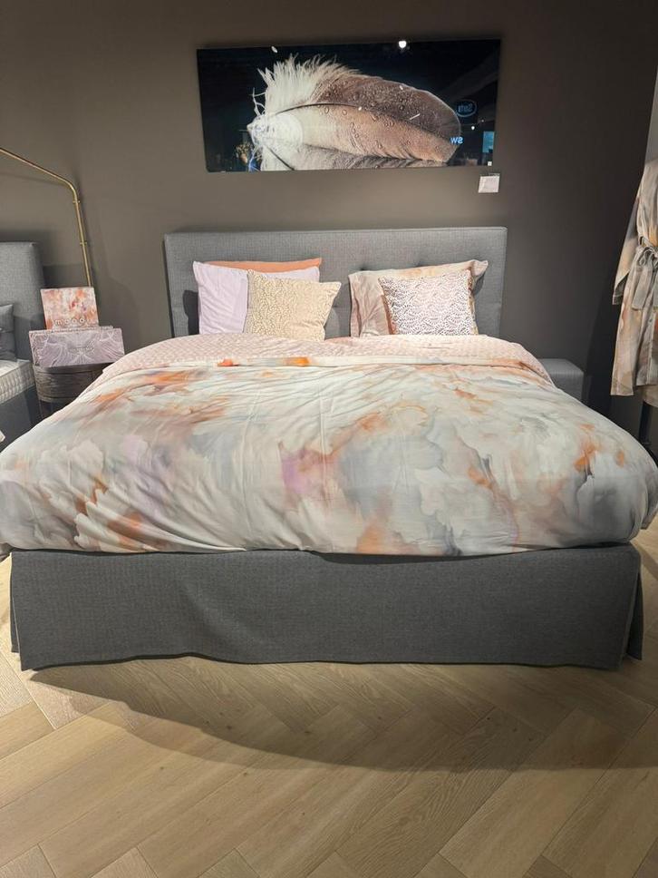 Boxspring Schramm Opal, Huis en Inrichting, Slaapkamer | Boxsprings, Zo goed als nieuw, 180 cm, 200 cm, Tweepersoons, Ophalen