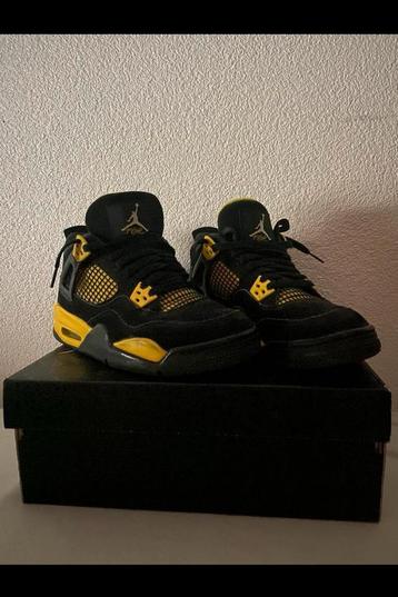 Jordan 4 yellow thunder beschikbaar voor biedingen