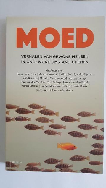 Moed verhalen van gewone mensen in ongewone omstandigheden B beschikbaar voor biedingen