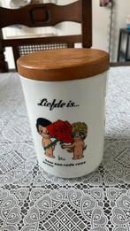Vintage liefde is, Ophalen of Verzenden, Zo goed als nieuw