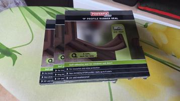 Tochtstrips wit en bruin verschillende  7 verpakkingen NIEUW beschikbaar voor biedingen