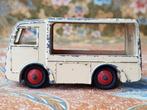 Electric Van oude Dinky Toys modelauto uit Engeland 8,4 cm.