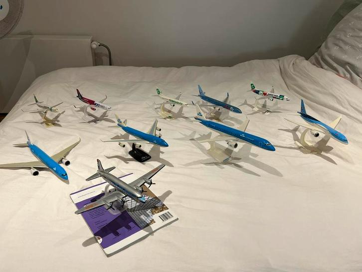 Modelvliegtuigen Boeing en Airbus, Hobby en Vrije tijd, Modelbouw | Vliegtuigen en Helikopters, Zo goed als nieuw, Vliegtuig, 1:144 tot 1:200