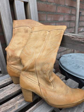 Vintage leren laarzen maat 37 beschikbaar voor biedingen