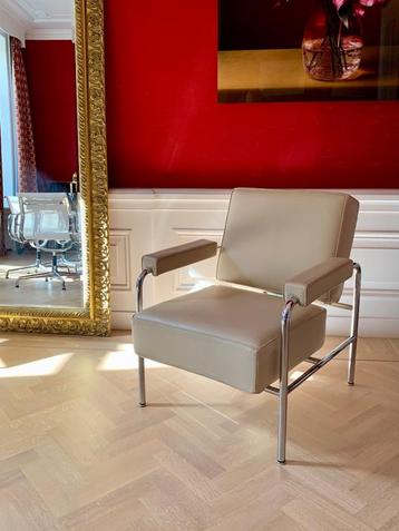 Cassina Le Corbusier LC13 wagon fumoir beschikbaar voor biedingen