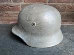Duitse M40 helmschaal Q64, Ophalen of Verzenden, Landmacht, Duitsland, Helm of Baret