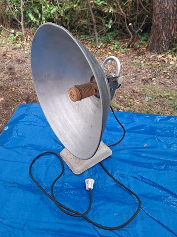 Retro terrasverwarmer beschikbaar voor biedingen