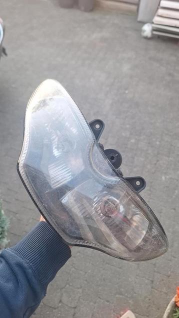 Runner koplamp beschikbaar voor biedingen