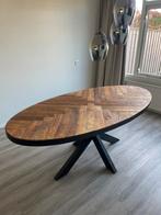 Ovale visgraat eettafel met spinpoot, Huis en Inrichting, 100 tot 150 cm, 200 cm of meer, Ophalen of Verzenden, Zo goed als nieuw