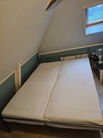 Tweepersoonsbed 160x200 Metaal, 2 Lattenbodems en 2 Matrasen, Huis en Inrichting, Ophalen, Zwart, Tweepersoons, Zo goed als nieuw