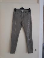 Spijkerbroek voor dames -- maat 38 / 40 -- Pull & Bear, Kleding | Dames, Spijkerbroeken en Jeans, Overige kleuren, Ophalen of Verzenden