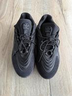Adidas Ozelia sneakers maat 44 in Topstaat!, Zwart, Ophalen of Verzenden, Adidas, Sneakers of Gympen