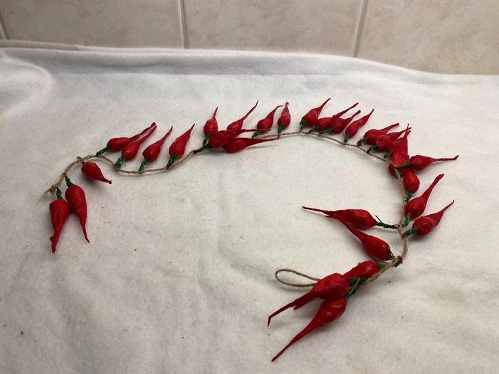Decoratieve Streng Rode Pepers (1), Antiek en Kunst, Curiosa en Brocante, Ophalen of Verzenden