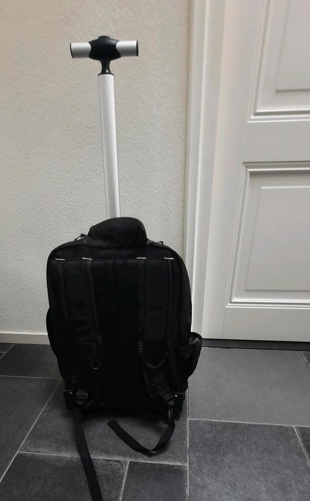 Rolkoffer / rugtas met heel veel vakken, Sieraden, Tassen en Uiterlijk, Koffers, Ophalen of Verzenden