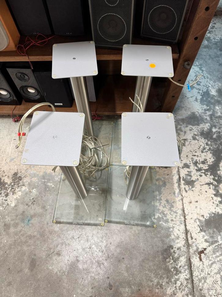 Spectral Luidsprekerstandaards (2 Set van 2) 4, Audio, Tv en Foto, Luidsprekers, Gebruikt, Front, Rear of Stereo speakers, Minder dan 60 watt