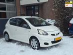 Toyota Aygo 1.0-12V Comfort 5DR |Apk |Nap |107/C1, Auto's, Toyota, Voorwielaandrijving, Gebruikt, 4 stoelen, Origineel Nederlands