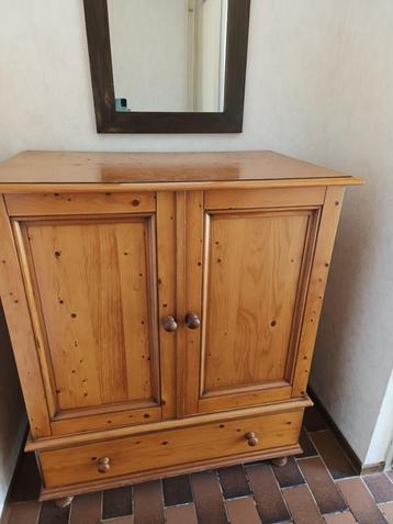Kast met 2 deuren en lade grenen hout beschikbaar voor biedingen
