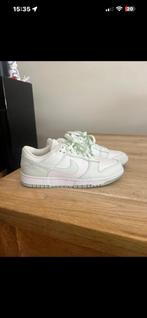 Nike dunk low mint (38,5), Ophalen of Verzenden, Zo goed als nieuw, Groen, Sneakers of Gympen
