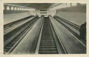 (379-183-033) Rotterdam Roltrappen Maastunnel beschikbaar voor biedingen