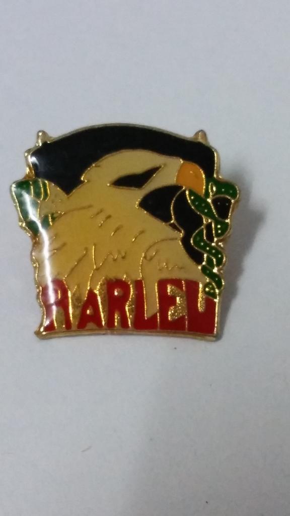 Harley Davidson Eagle Arend logo pin motor biker, Verzamelen, Speldjes, Pins en Buttons, Ophalen of Verzenden, Gebruikt, Transport
