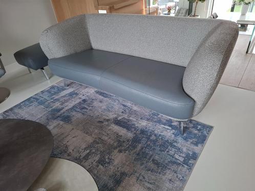 Leolux Flint R01 combi stof/Leder, Huis en Inrichting, Banken | Bankstellen, Zo goed als nieuw, Rechte bank, Driepersoons, 150 tot 200 cm