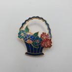Cloisonne stijl broche, Ophalen of Verzenden, ., ., .