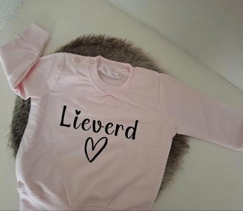Sweater "Lieverd" met hartje — diverse kleuren & maten, Kinderen en Baby's, Babykleding | Overige, Nieuw, Meisje, Ophalen of Verzenden