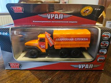 Russische vrachtwagen Ural 1:56 Techno Park beschikbaar voor biedingen