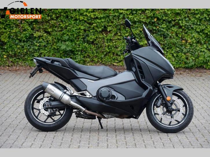 HONDA NC 750 D INTEGRA DCT C-ABS Nieuw type met LeoVince, Motoren, Motoren | Honda, Bedrijf, Toermotor, meer dan 35 kW, 2 cilinders