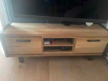 Henders & Hazel tv meubel Metalo beschikbaar voor biedingen