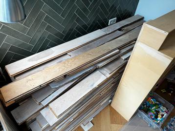 Massief eikenhouten vloer ong 25m2 beschikbaar voor biedingen