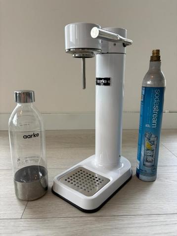 Aarke Carbonator 3 Mat Wit - met fles en cilinder - Perfect beschikbaar voor biedingen