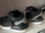 Jordans 33,5 & Nike Ronaldo voetbalschoenen 35, Ophalen of Verzenden, Gebruikt, Jongen of Meisje, Sportschoenen