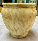 Albast pot, Rond, Ophalen of Verzenden, Zo goed als nieuw, Minder dan 25 cm