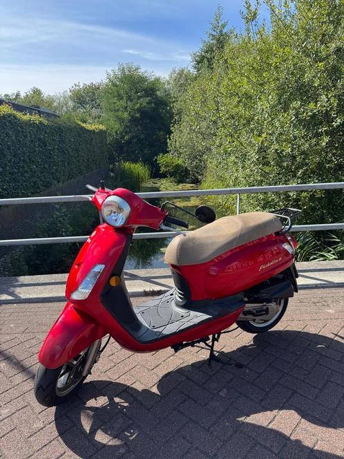 Sym fiddle 2 brom scooter 45km/u, Fietsen en Brommers, Scooters | SYM, Gebruikt, Overige modellen, Maximaal 45 km/u, Benzine, Ophalen