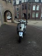 Vespa Lx50 op brom, Fietsen en Brommers, Scooters | Vespa, Ophalen, Gebruikt, Maximaal 45 km/u, Benzine