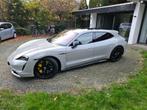 Porsche Taycan Sport Turismo Turbo S BTW garantie tot 2028, Auto's, Automaat, 93 kWh, Zilver of Grijs, 540 min