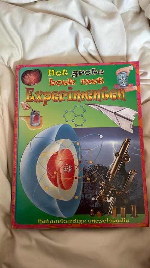 Het grote boek met experimenten, Boeken, Hobby en Vrije tijd, Zo goed als nieuw, Overige onderwerpen, Geschikt voor kinderen, Ophalen of Verzenden