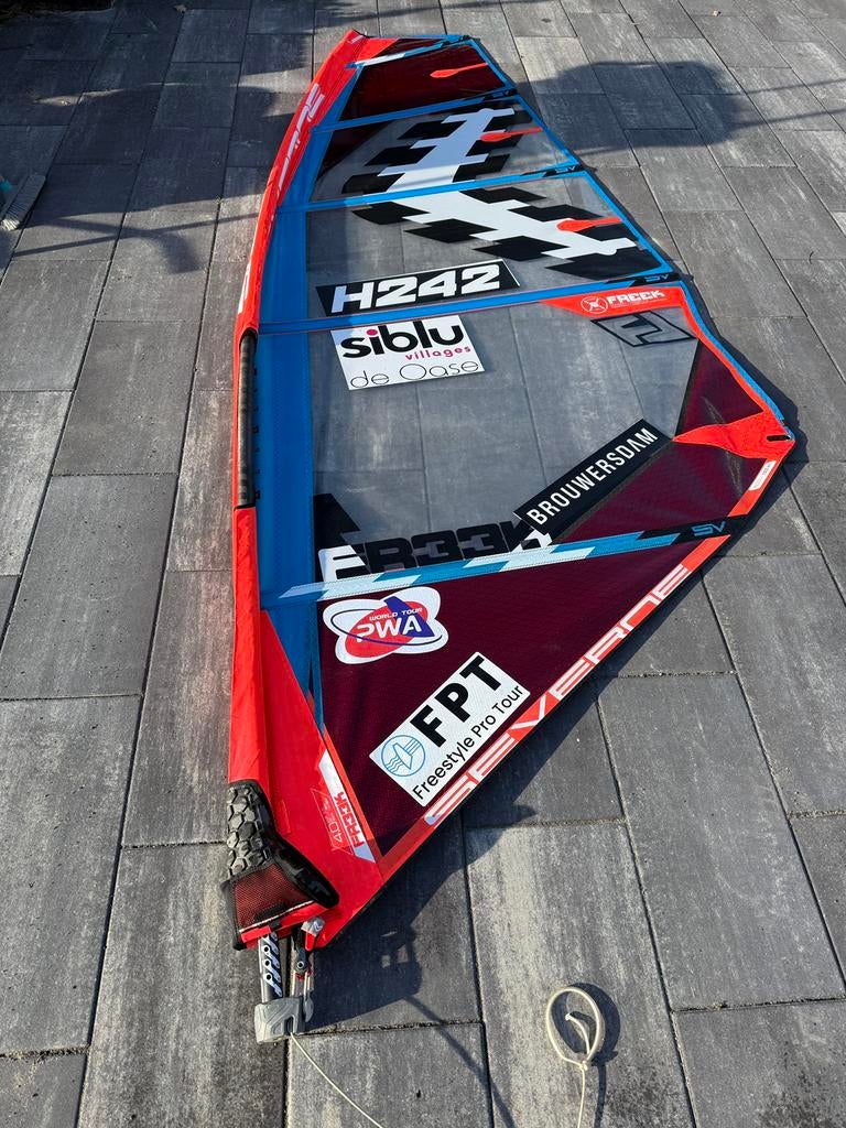 Severne freeks 2025, Watersport en Boten, Windsurfen, Zo goed als nieuw, Zeil, Met draagtas, Minder dan 5 m², Ophalen of Verzenden