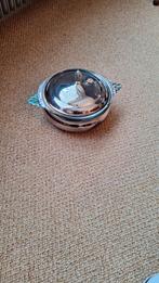 Verzilverde schaal met Pyrex vuurvaste schaal, Ophalen