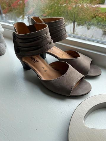 Elegante Gabor schoenen met hak, beige-taupe leder maat 38.5 beschikbaar voor biedingen