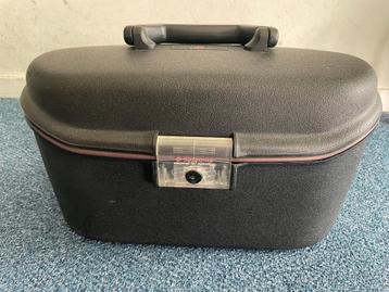 Beauty case Samsonite beschikbaar voor biedingen
