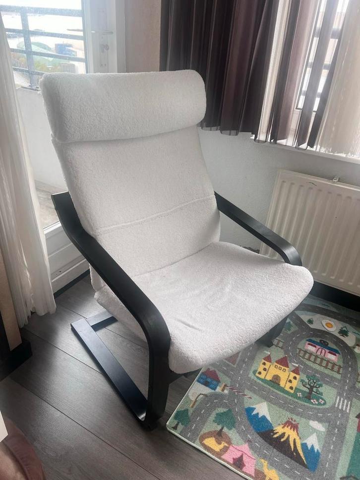 Ikea Poäng Fauteuil met Teddy Stof, Huis en Inrichting, Fauteuils, Zo goed als nieuw, Hout, 50 tot 75 cm, 75 tot 100 cm, Ophalen of Verzenden