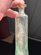 Bodemvondst 1860 apothekers geïriseerd aqua glas flesje, Antiek en Kunst, Verzenden