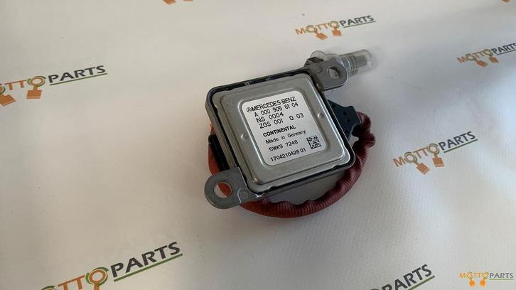 Mercedes-Benz NOx sensor A0009056104 - 5WK97248 ZGS001Q04, Auto-onderdelen, Elektronica en Kabels, Mercedes-Benz, Gebruikt, Ophalen of Verzenden