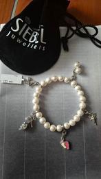Siebel Juweliers, Parelarmband met bedels, Sieraden, Tassen en Uiterlijk, Armbanden, Overige kleuren, Nieuw, Ophalen of Verzenden